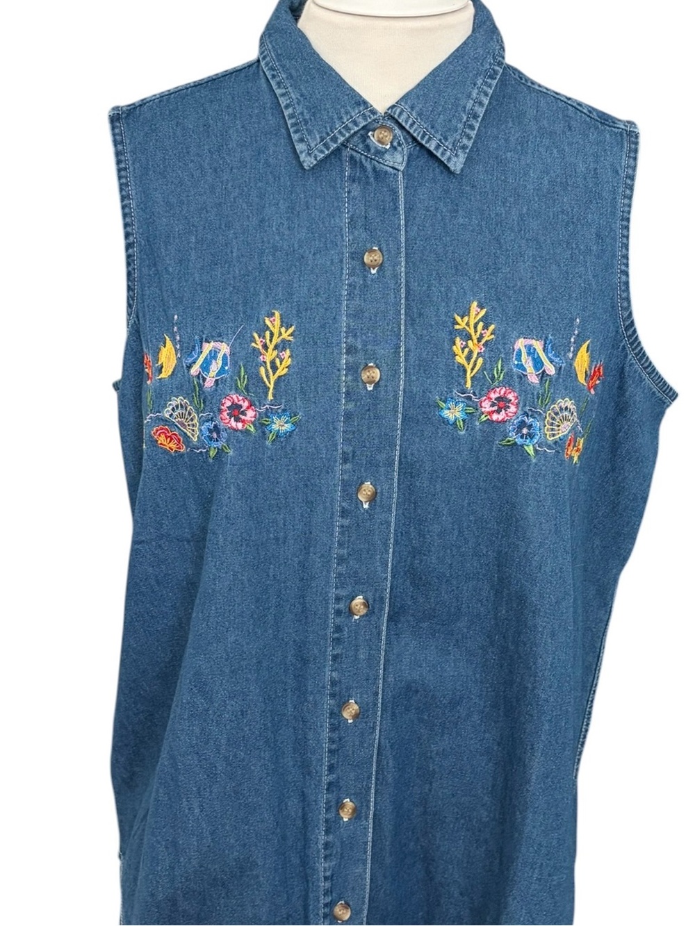 Vintage 90’s Sleeveless Denim Button-Up Shirt Fish with Colorful Embroidery